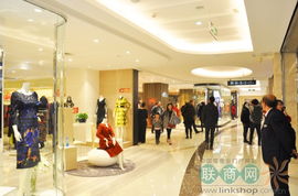 圣誕消費(fèi)熱潮涌動(dòng) 華林旗下百貨超市銷售近億，二手日用品市場(chǎng)同步升溫